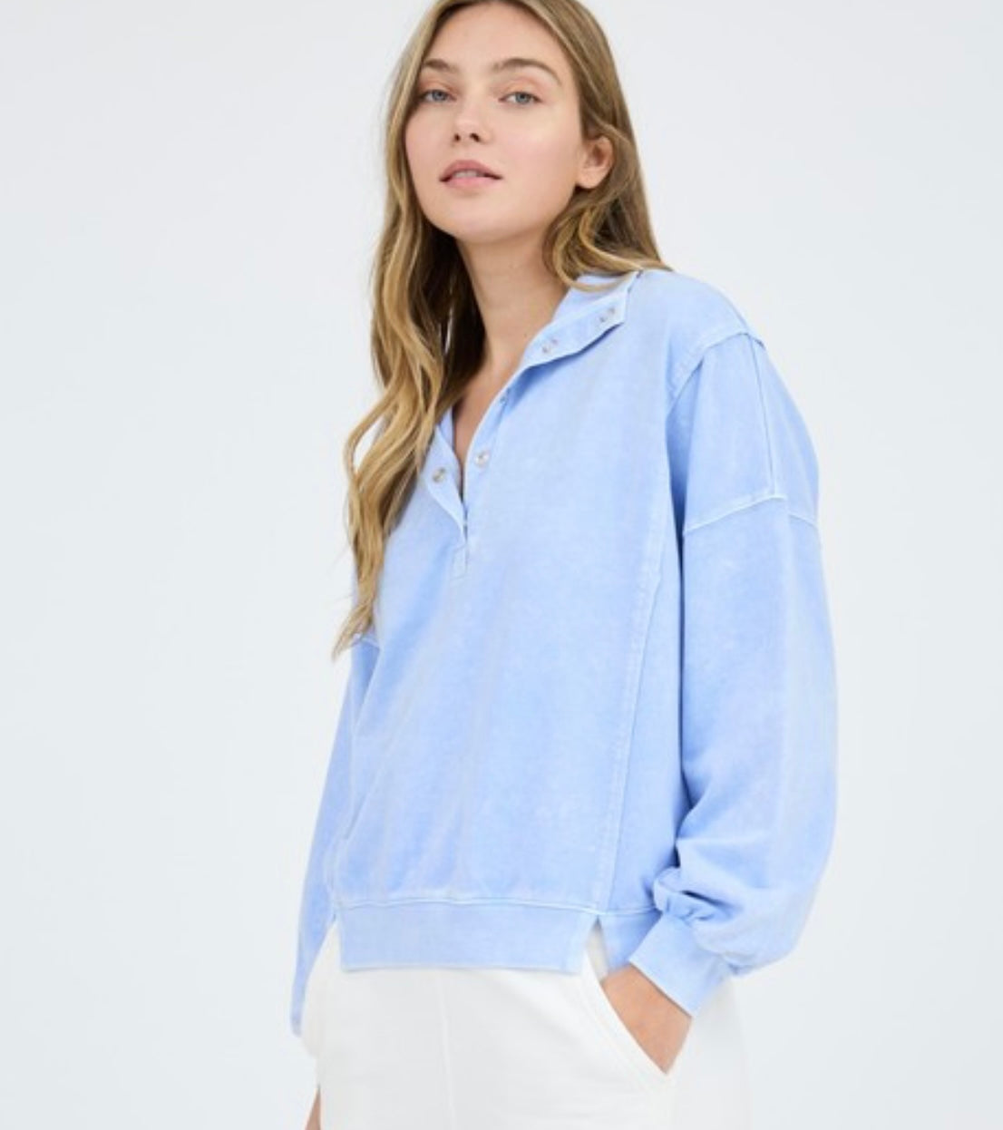 Skies Are Blue Pullover